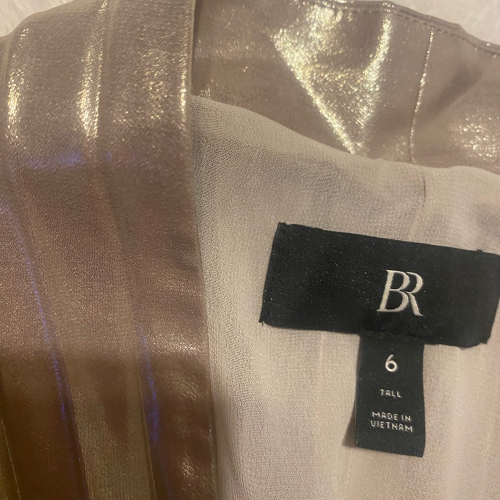 Beautiful gold dress never dress
